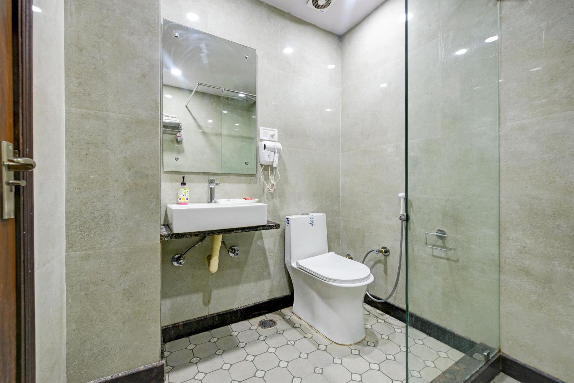 Hotel Le Grand - Walk-In From Rk Ashram Metro Station Nuova Delhi Esterno foto