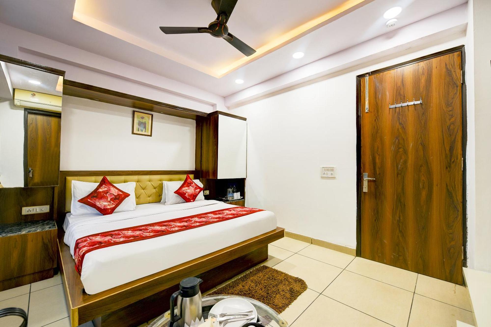 Hotel Le Grand - Walk-In From Rk Ashram Metro Station Nuova Delhi Esterno foto