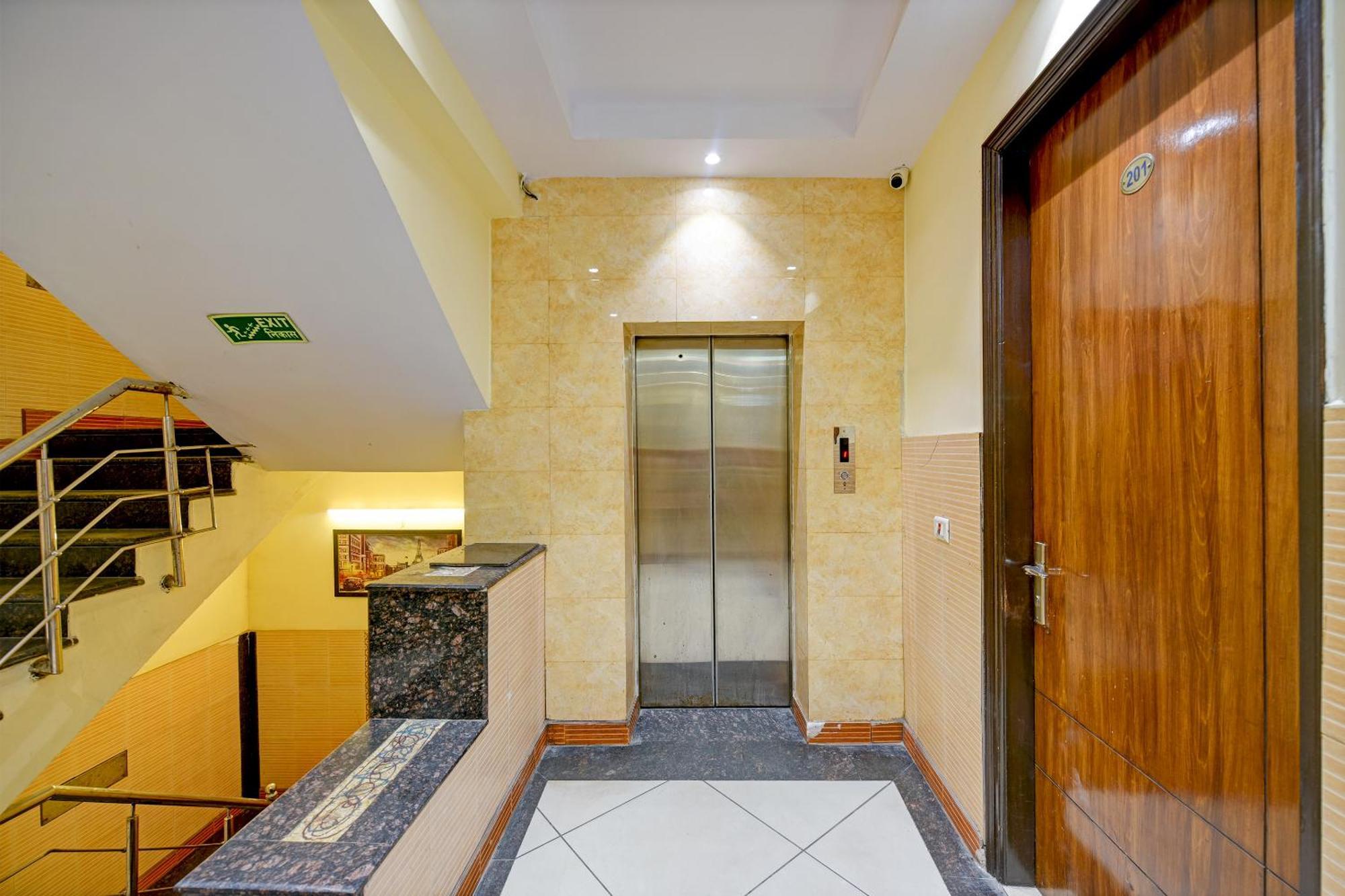 Hotel Le Grand - Walk-In From Rk Ashram Metro Station Nuova Delhi Esterno foto
