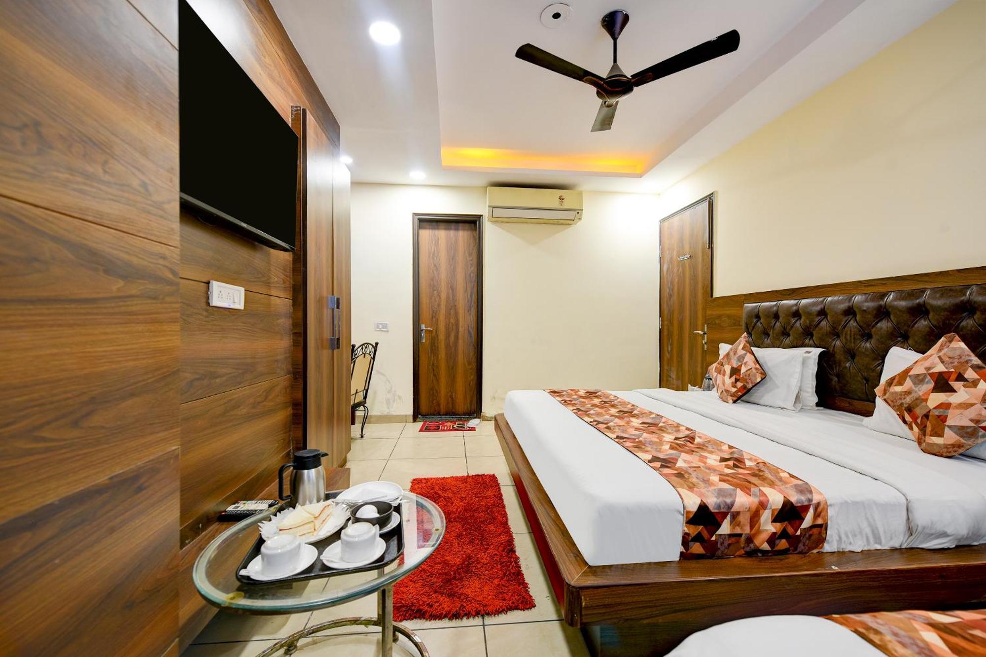 Hotel Le Grand - Walk-In From Rk Ashram Metro Station Nuova Delhi Esterno foto